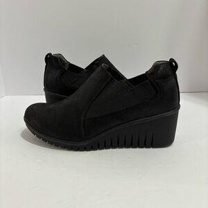 Eurosoft By Sofft Jaylee
Modern Minimalist, Platform, Comfort Wedge Bootie 7M